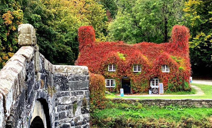 Autumnal Exterior of Tu Hwnt i'r Bont
